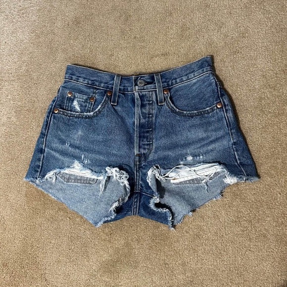 Levi 501 shorts - Picture 1 of 4